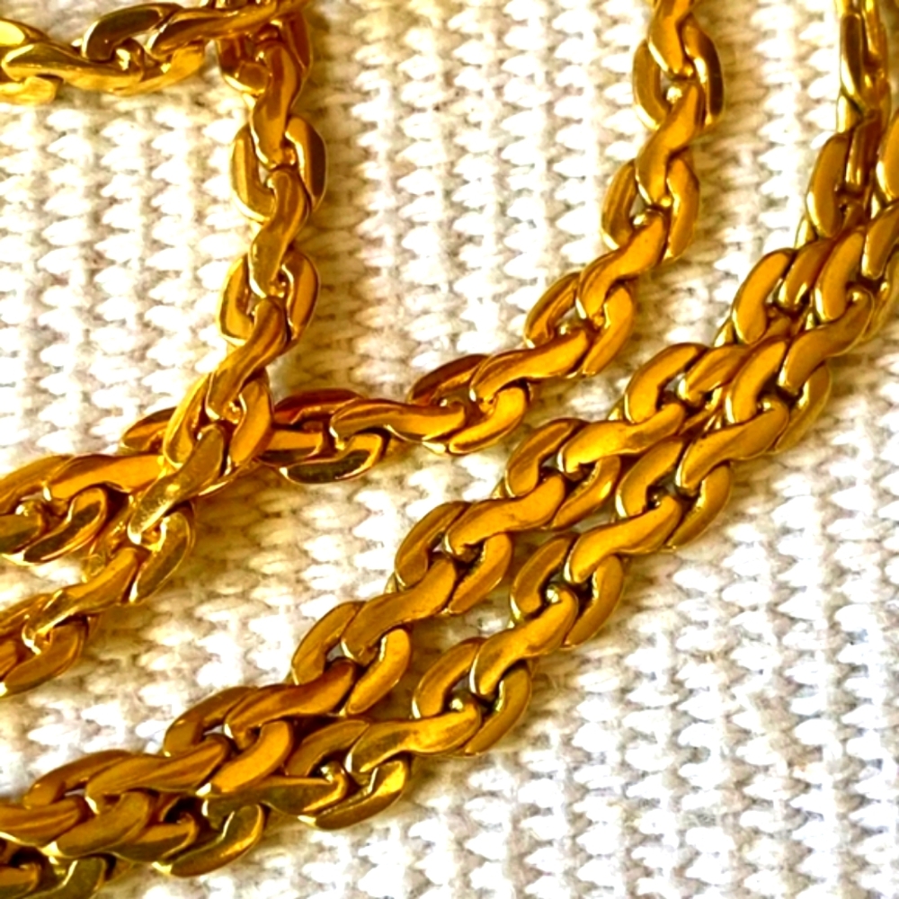 Givenchy Vintage Gold Herringbone Runway Necklace 32"